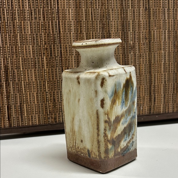 Artistic Ceramic Vase with Earthy Tones - Picture 2 of 5
